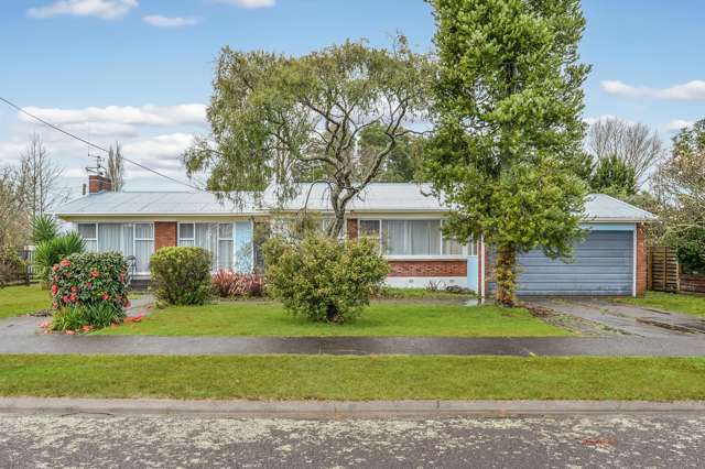 34 Carlyle Avenue Chartwell_1