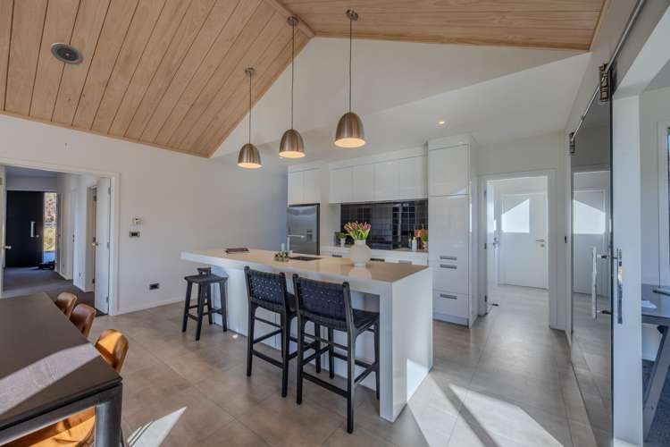 6 Hidden Hills Drive_5