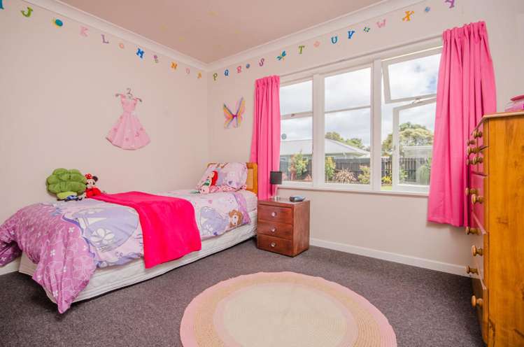 1 Helga Crescent Te Atatu Peninsula_14