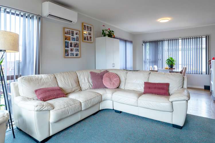 1/16 Edwin Freeman Place Ranui_5