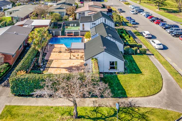 25 Rutherglen Avenue_1