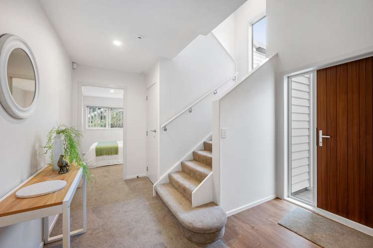 11a Himalaya Crescent Khandallah_13