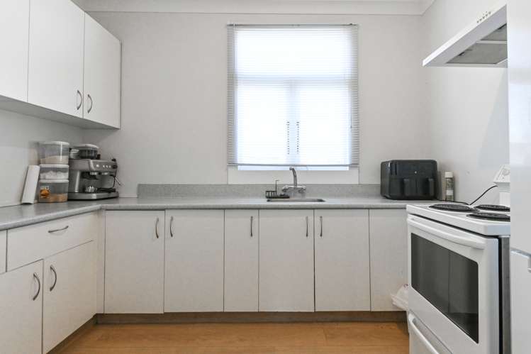 507 Queen Street East Hastings_4