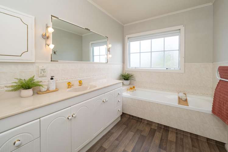 43 Churchill Avenue Allenton_14