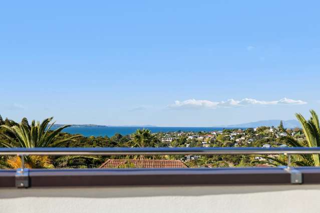 Impressive coastal views. Expansive entertaining