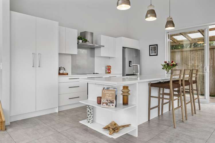 16 George Street Surfdale_5