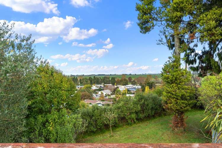 124 Tuhikaramea Road Dinsdale_13