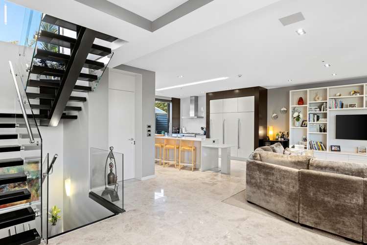 2/415 Oceanbeach Road Mount Maunganui_8