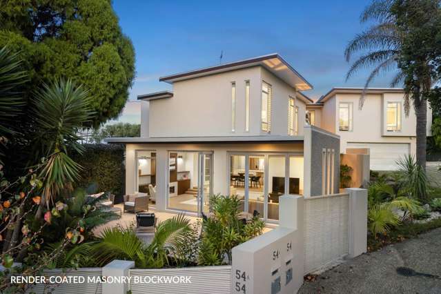 Prestigious Architectural Luxury in Elevated M...
