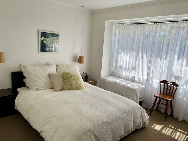 71A Percy Dyett Drive Karori_2