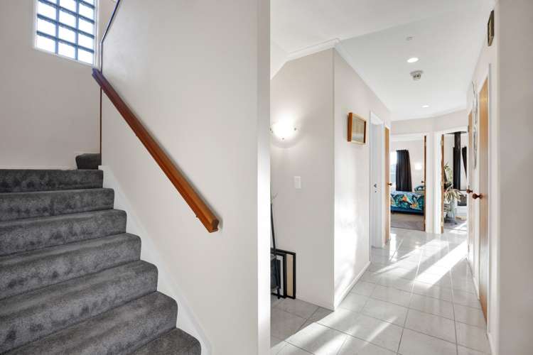 283 Glover Road Hawera_27
