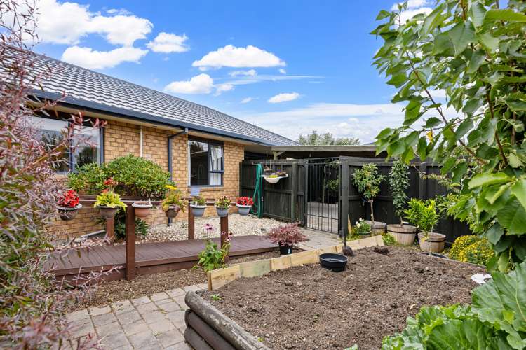 397b Pages Road Aranui_11