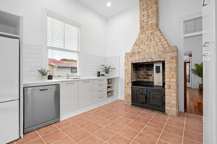 6 Johnson Street Dinsdale_9