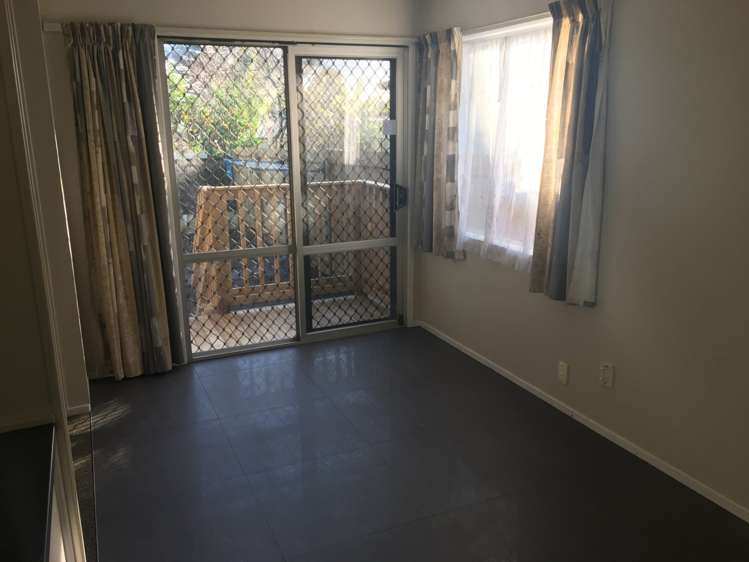 8 Smedley Street Manurewa_12