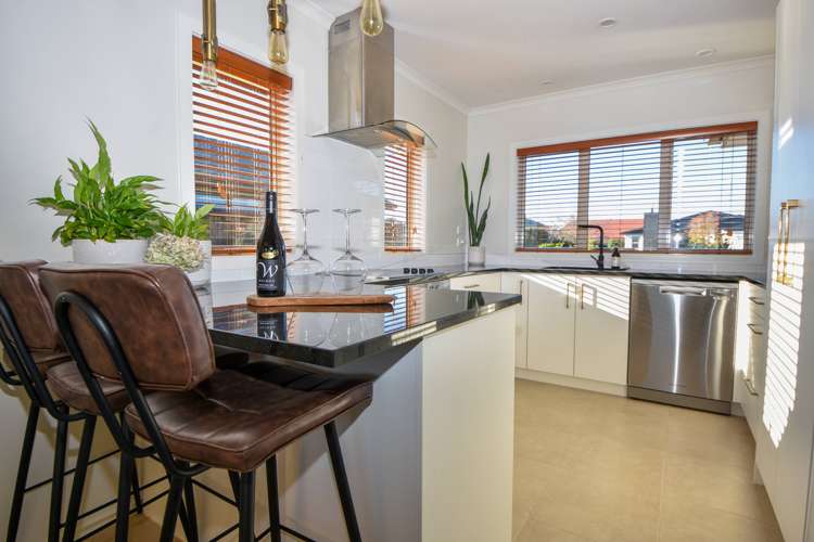 50 Armstrong Avenue Carterton_11