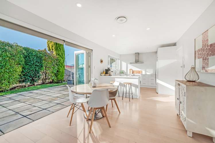 20 Eastling Street Bishopdale_12