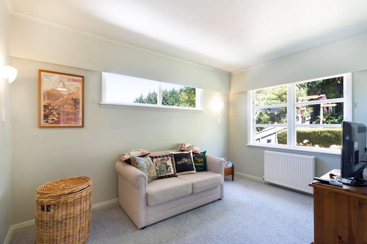 39 Sunrise Boulevard Tawa_18