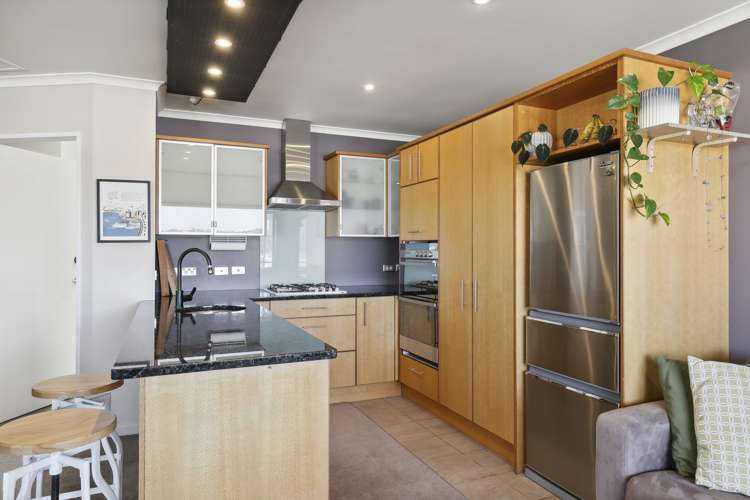 71/305 Evans Bay Parade Hataitai_7