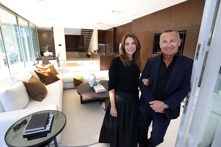 Mansions - modern and classic - in New Zealand's most expensive suburb, Herne Bay. Photo / Fiona Goodall