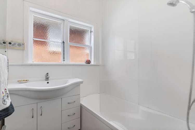 66 Pleasant Street Onehunga_9