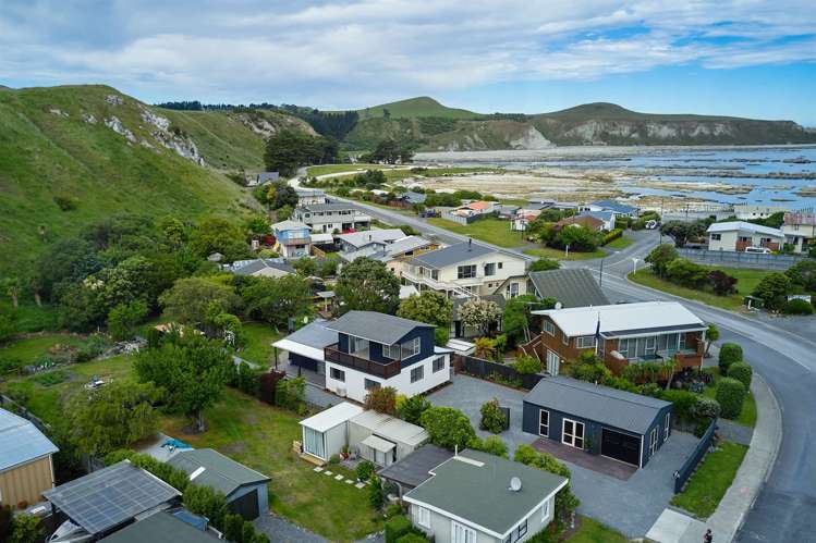 143 South Bay Parade Kaikoura_38