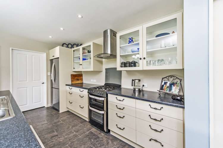 143 Telegraph Road Burnham_7