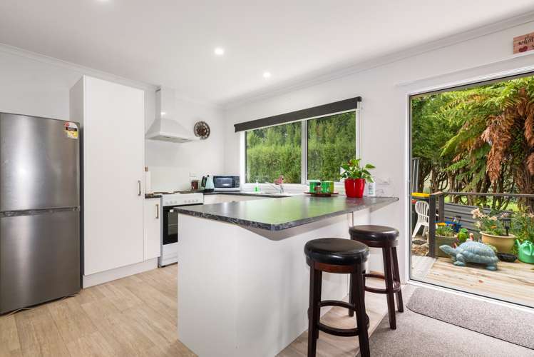 10 Bay Grove Pukehangi_17