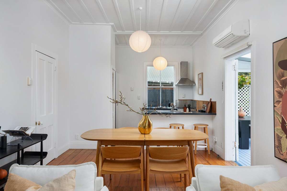 2/13 Tasman Avenue_5