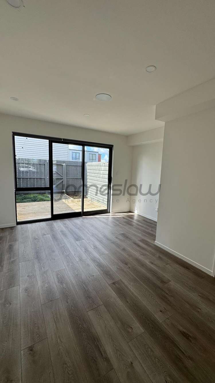 Unit 3/5&7 Hikurangi Street Te Atatu Peninsula_19