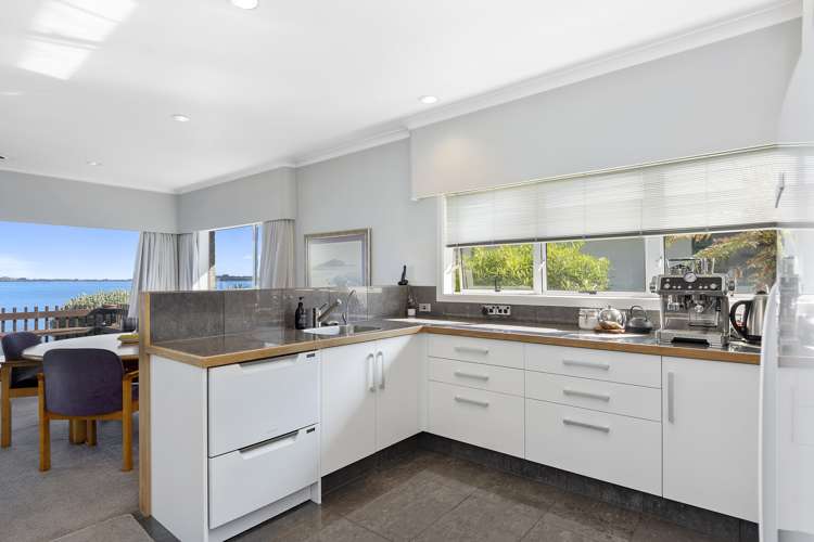 14 Strange Grove Matua_8