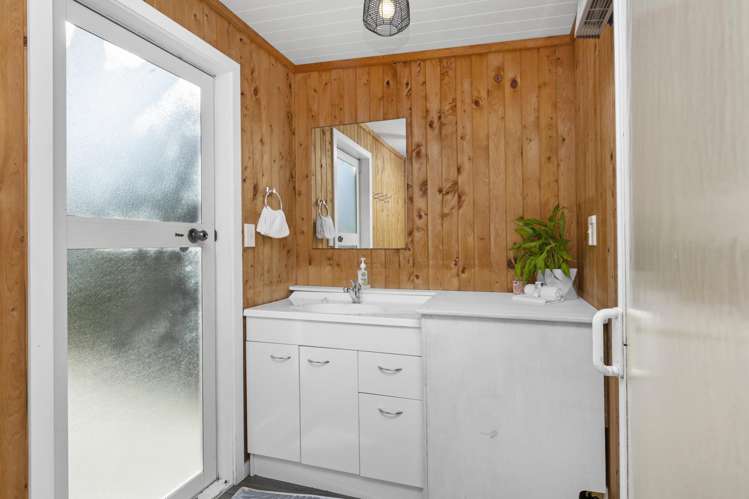 533 Wainui Road Raglan_19