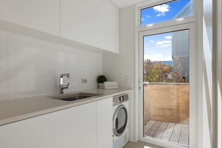 117 Main Road Redcliffs_30