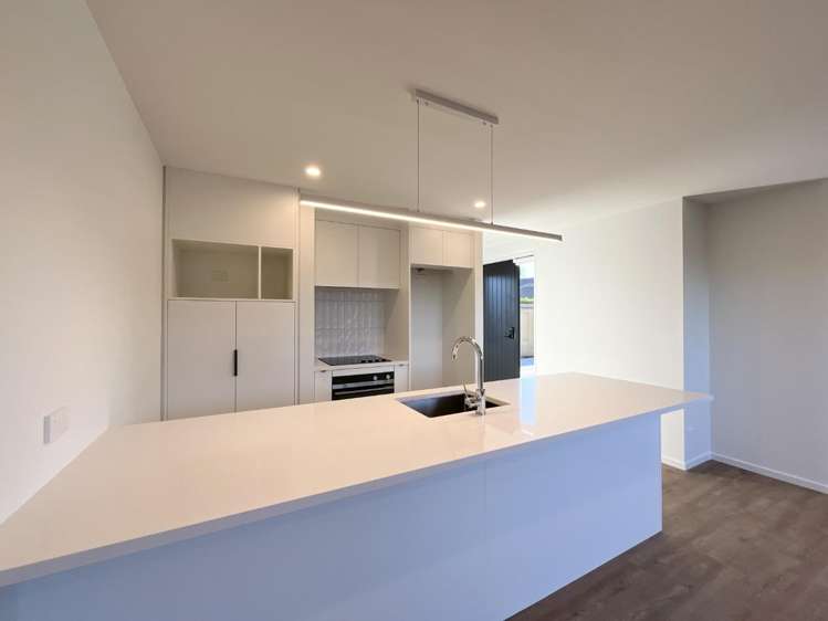 6/83 Edinburgh Street 10222_4