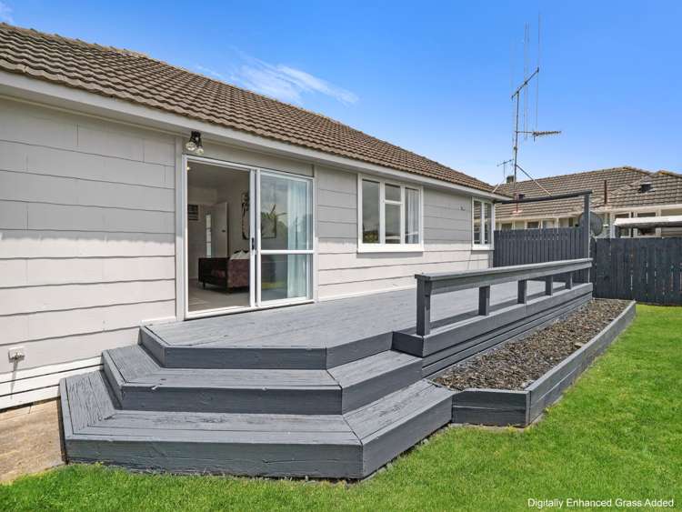 15 Odette St Bader_10