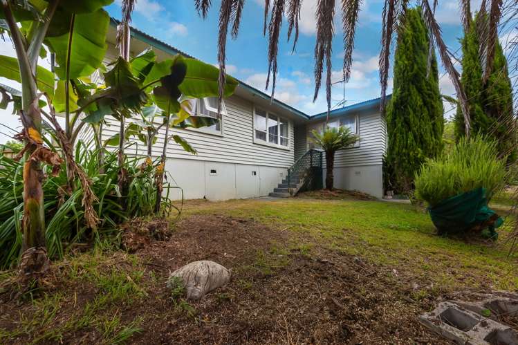 64 Christmas Road Manurewa_0