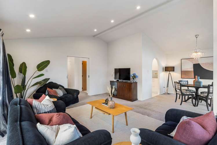 64 Knightsbridge Drive Forrest Hill_8