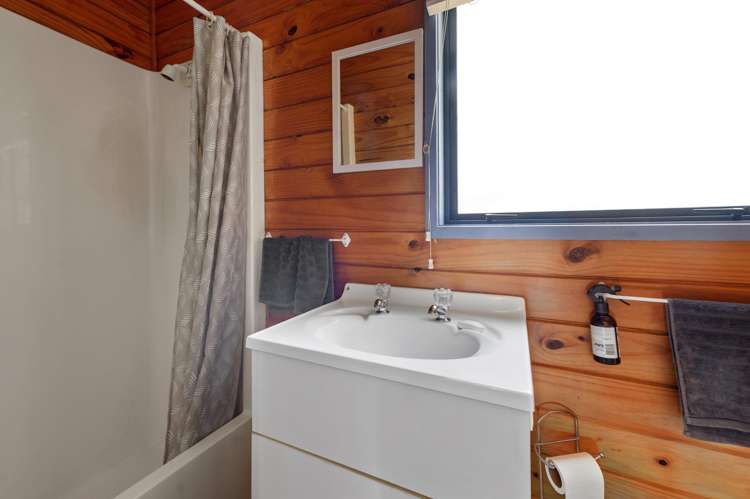 357a Clayton Road Pukehangi_15