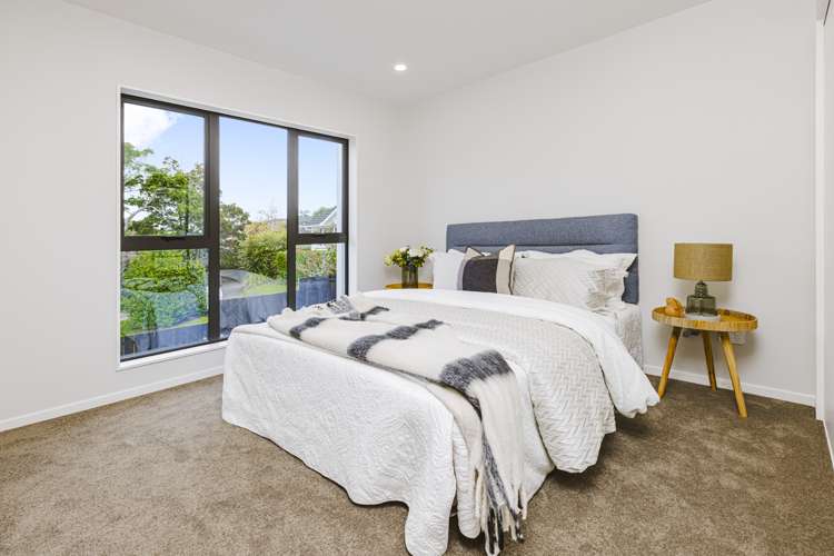 2/6 Portadown Avenue Pakuranga Heights_9