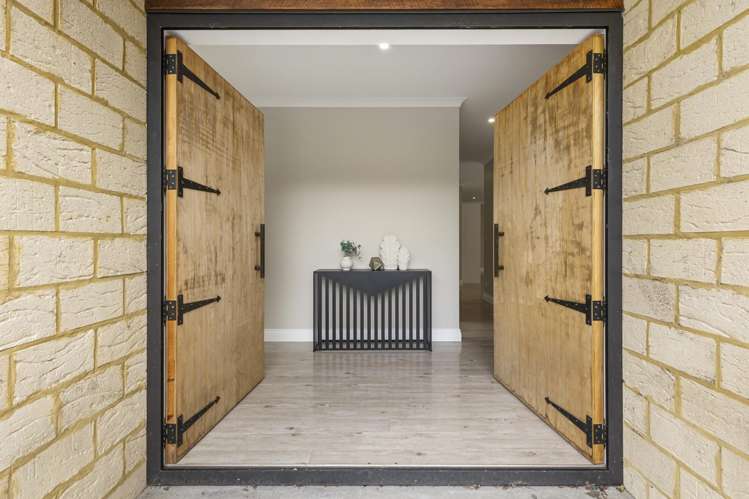 108 Kennedy Road_2