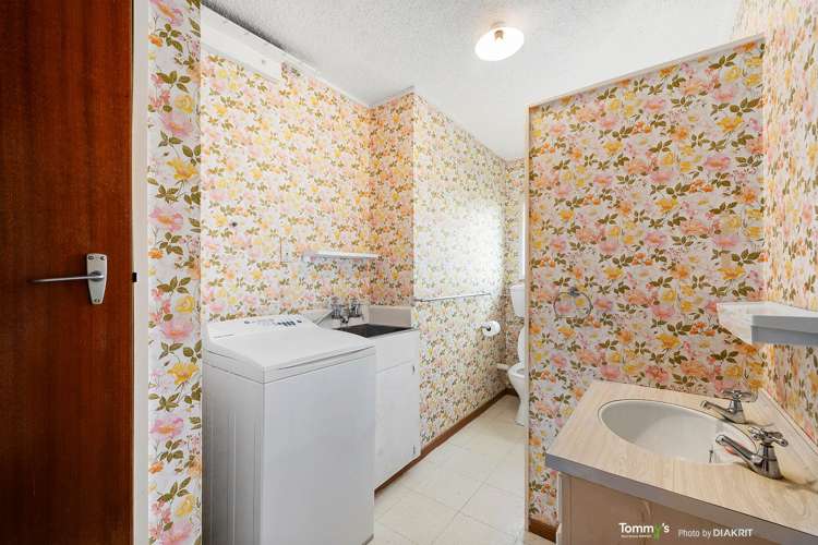 3/218 Onepu Road Lyall Bay_7