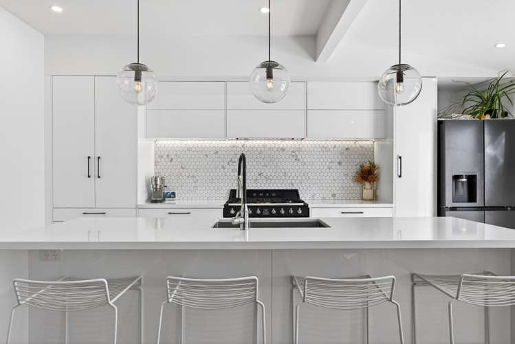 75 Penrose Street Woburn_6