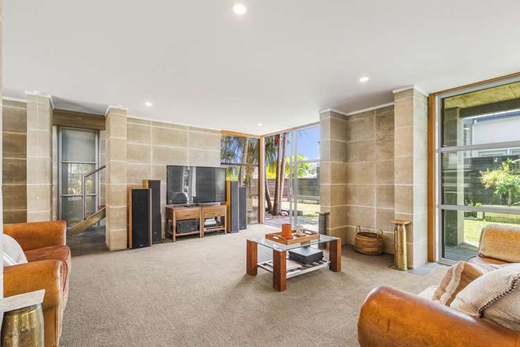 174 Omaha Drive Omaha_14