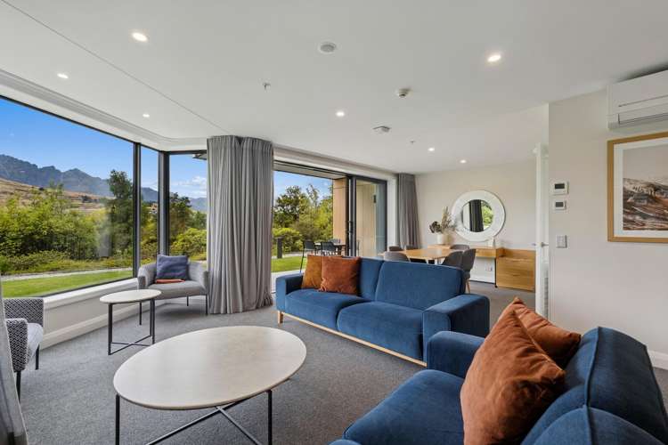 102/327 Frankton Road_2