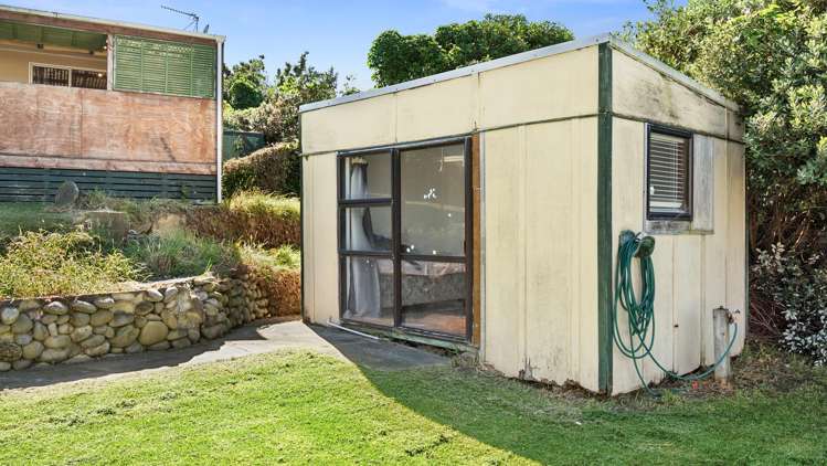 18 Costello Crescent Pukehina_13