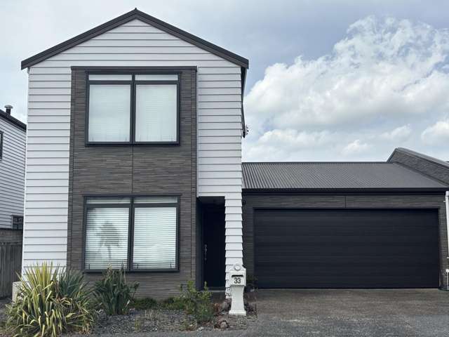 33 Vinograd Drive  Te Atatu Peninsula