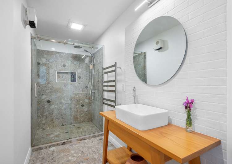 258 Chain Hills Road Chain Hills_15