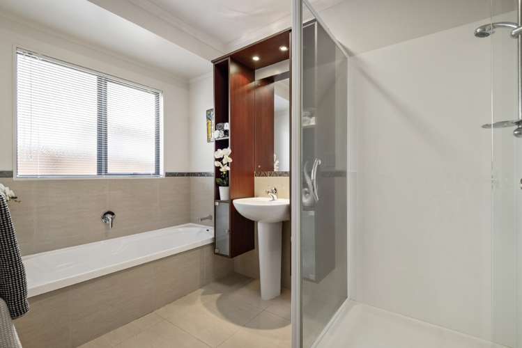 232 Hill Road The Gardens_24