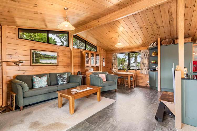 57 El Dorado Leader Pauanui_9