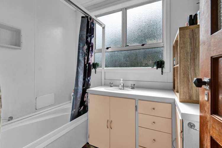 33 Standish Street Inglewood_11