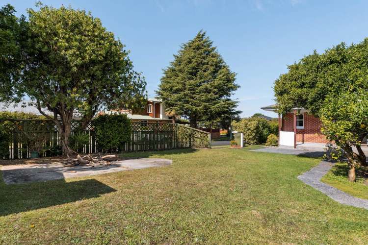 8 Hillcrest Road Otumoetai_11